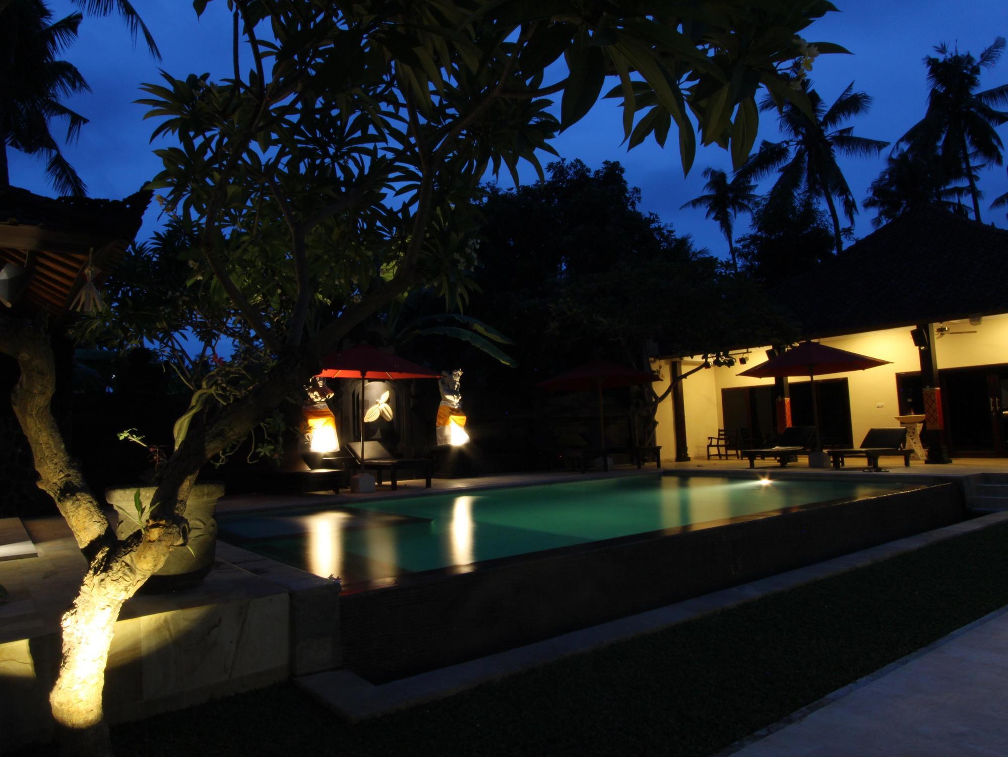 Hotel Melamun Lovina Exterior foto