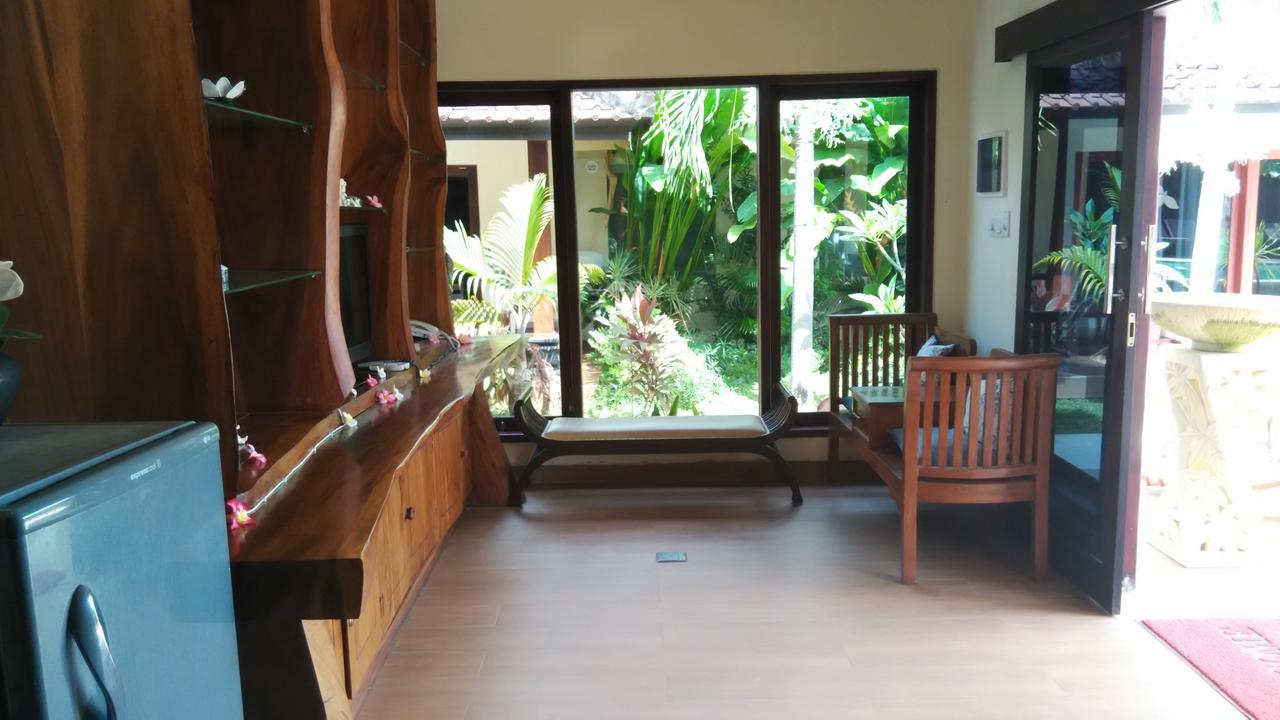 Hotel Melamun Lovina Exterior foto